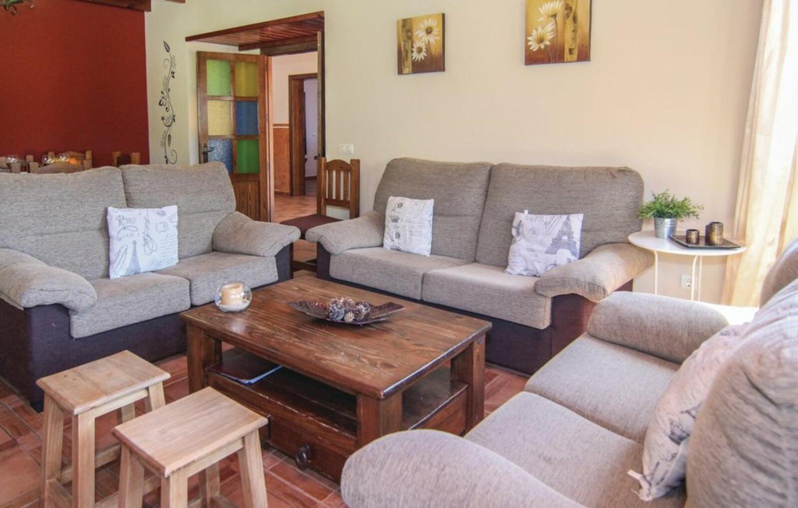 Villa Javier En Sayalonga Buitenkant foto