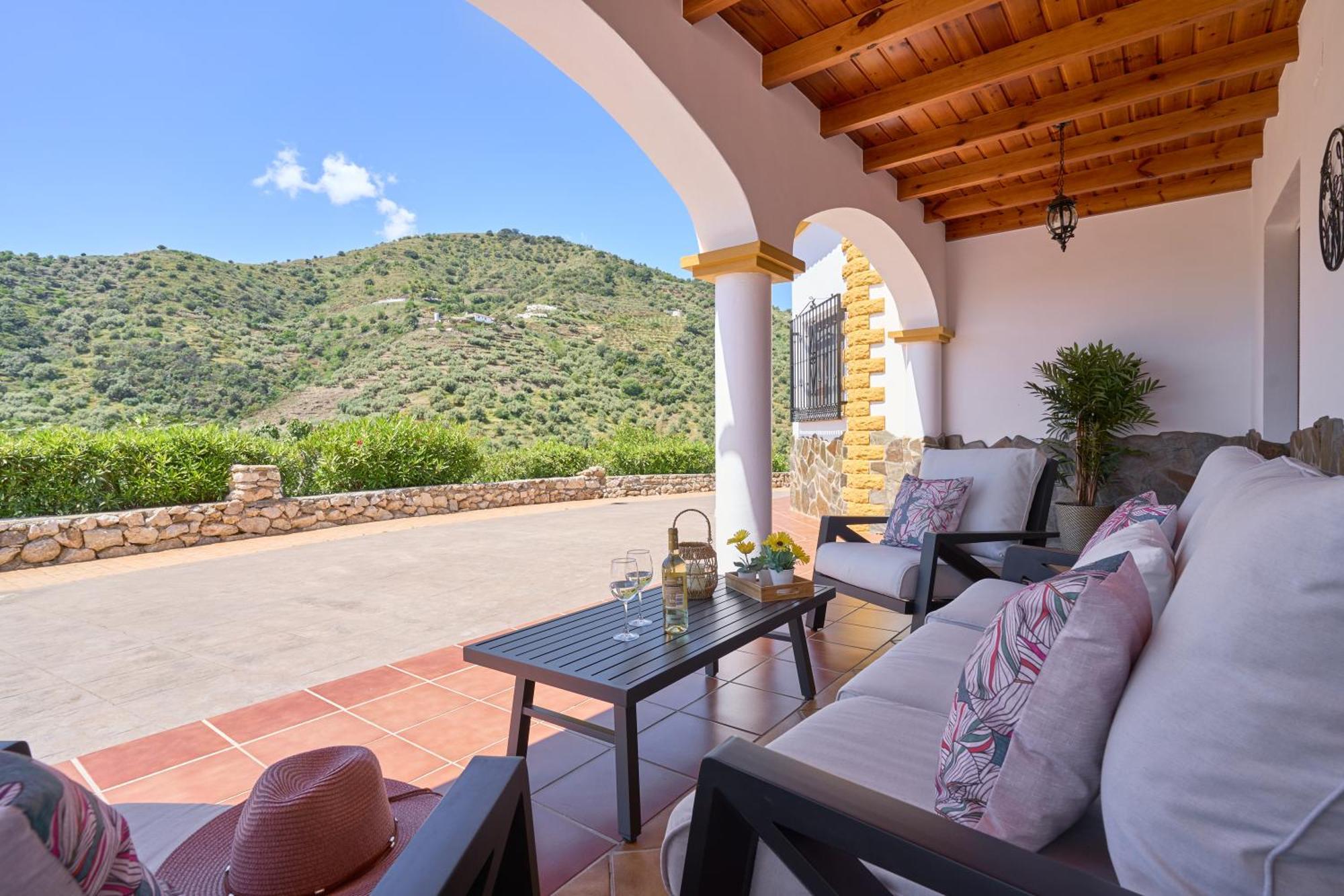 Villa Javier En Sayalonga Buitenkant foto